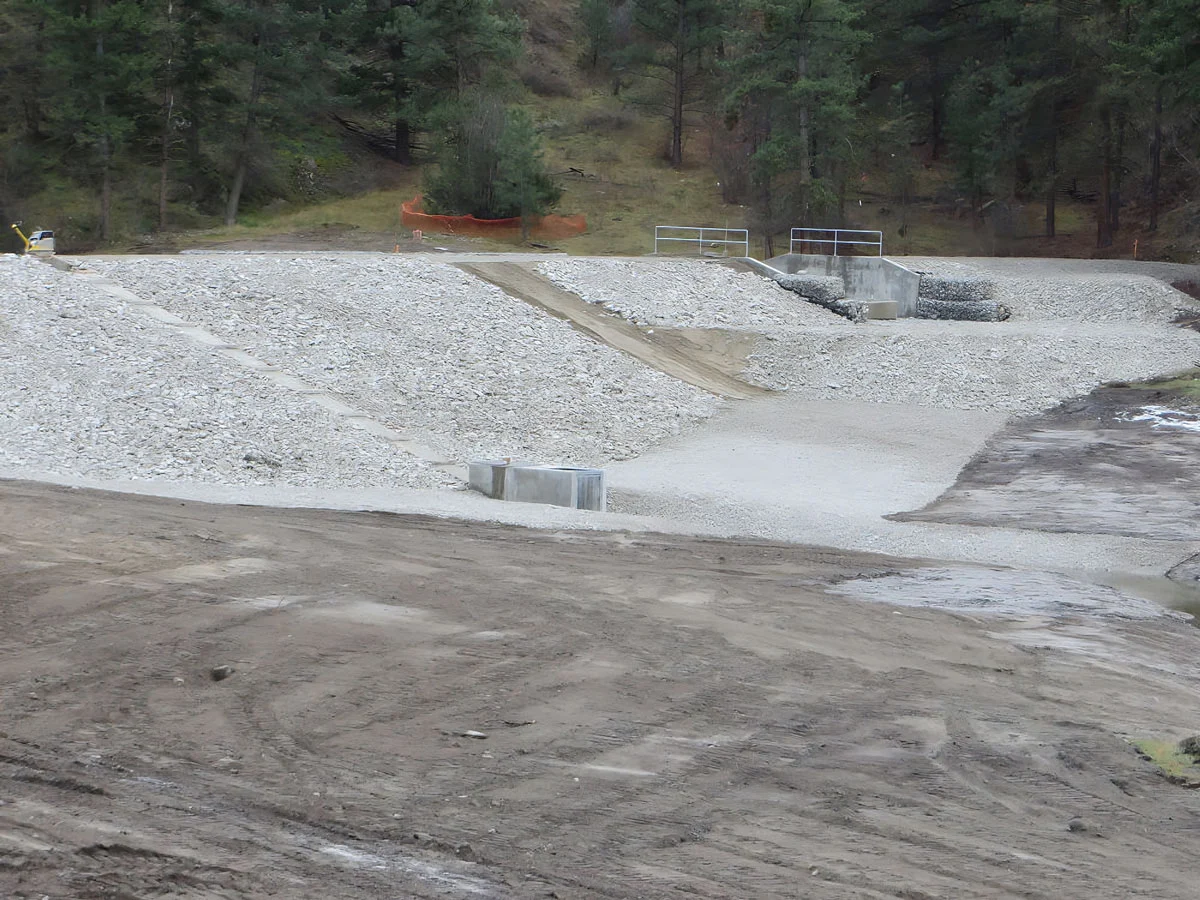 Charlie Lake dam civil construction