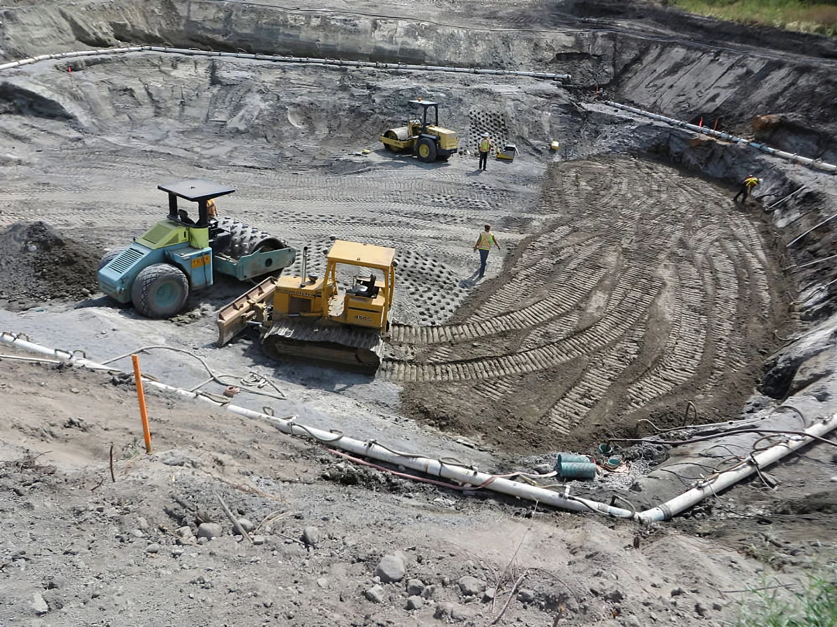 Charlie Lake dam civil construction