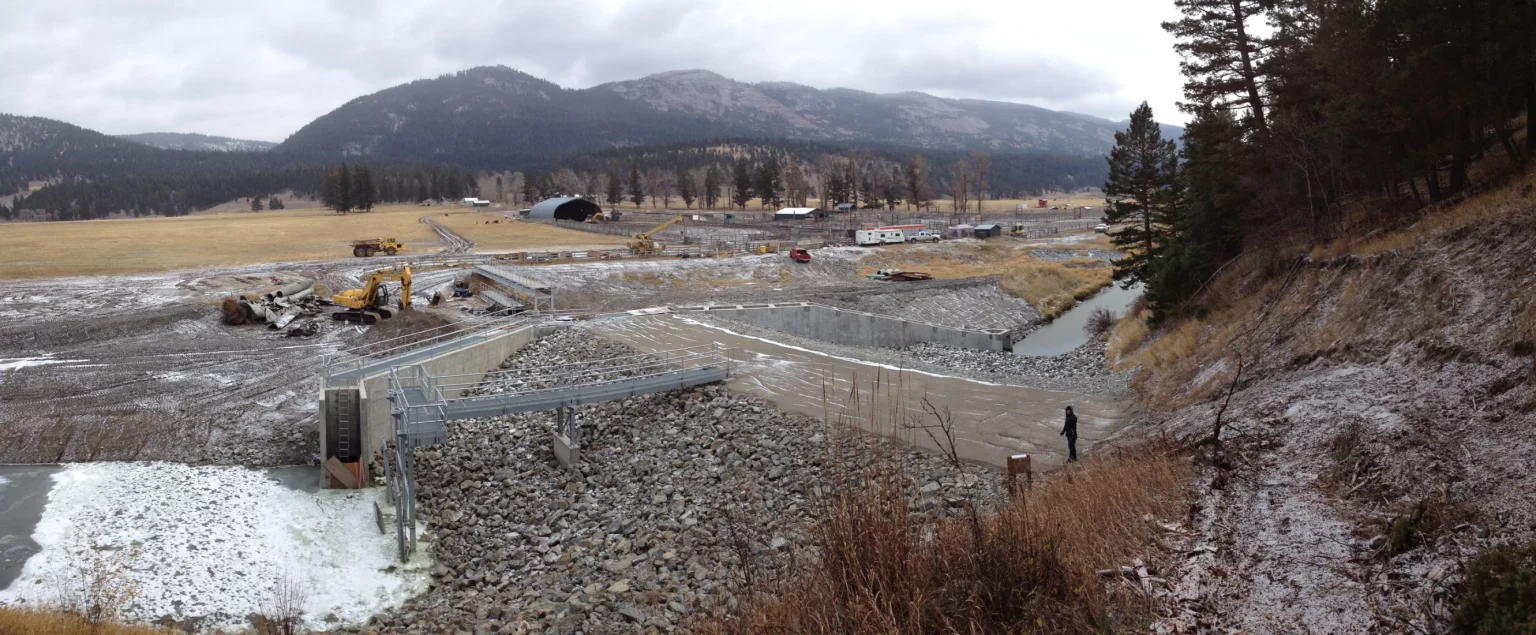 Charlie Lake dam